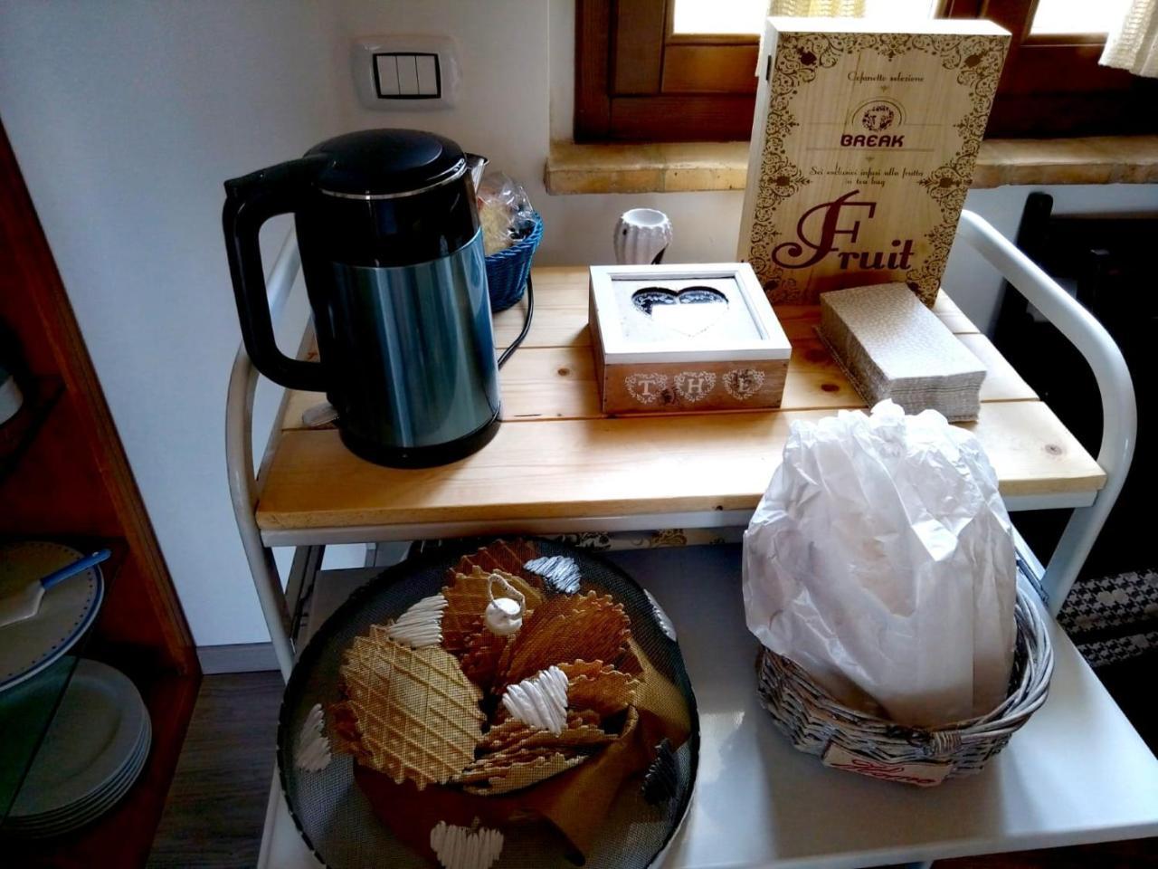 Il Giardino Di Epicuro Bed & Breakfast Рока Сан Джовани Екстериор снимка