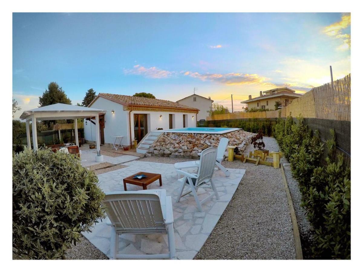Il Giardino Di Epicuro Bed & Breakfast Рока Сан Джовани Екстериор снимка
